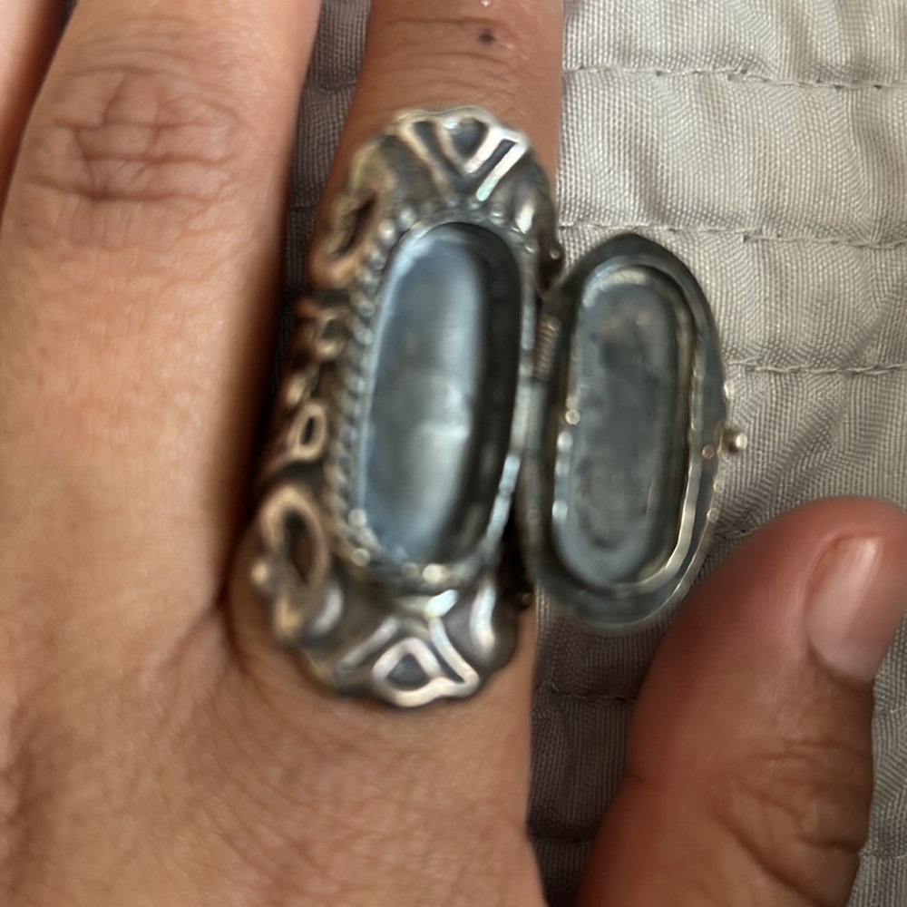 Silver turquoise ring - Picture 2 of 3